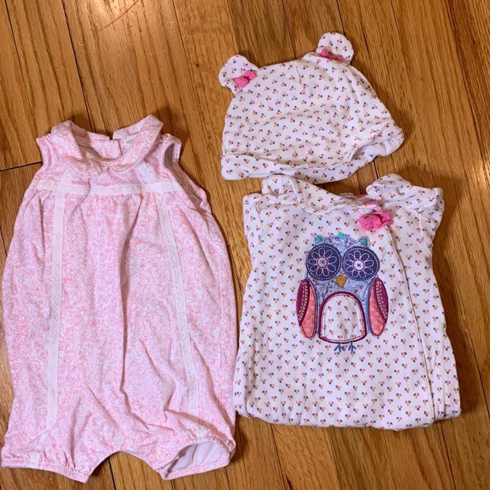 Monsoon baby outfits. Short romper with long sleeve/pant sleeper. 3-6 month
